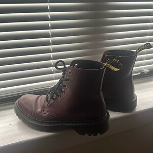 Maroon Doc Martens Size 7 - Women Combat Boot
